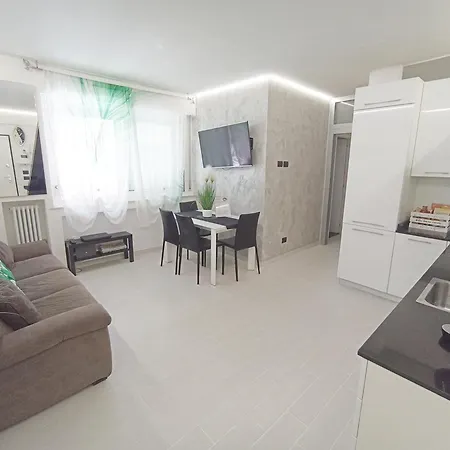 Albachiara 550mt Dal Mare E Parcheggio Gratuito Διαμέρισμα *