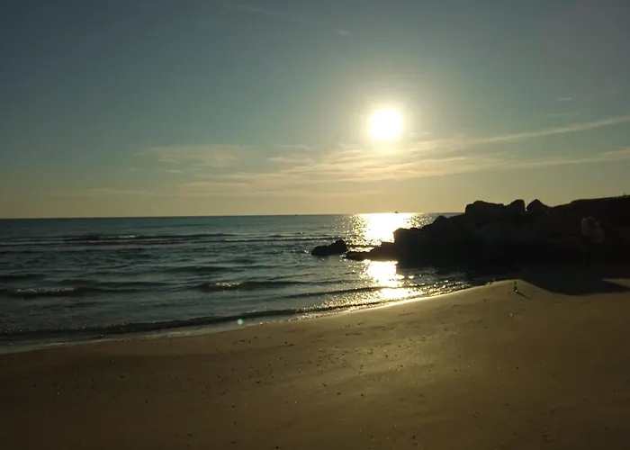 Апартаменты Albachiara 550mt Dal Mare E Parcheggio Gratuito