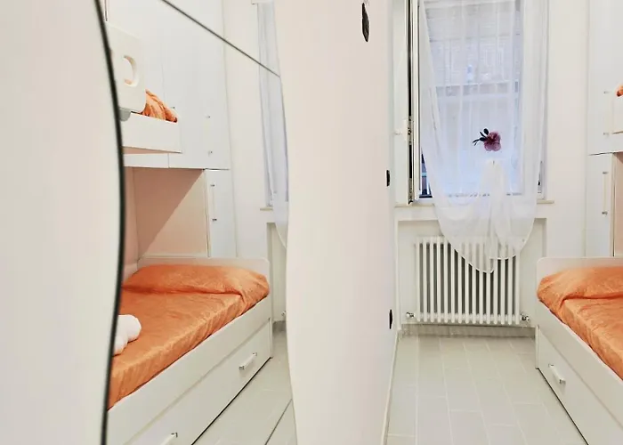 Апартаменты Albachiara 550mt Dal Mare E Parcheggio Gratuito